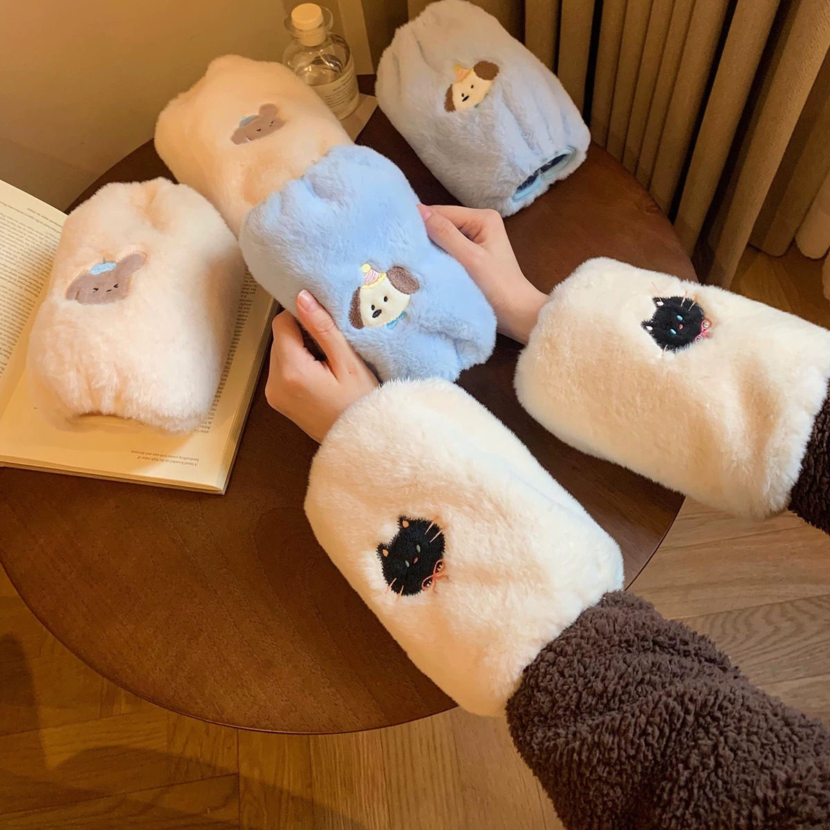 防污套袖成人学生儿童防脏护袖羽绒服毛绒冬季袖套可爱办公室工作