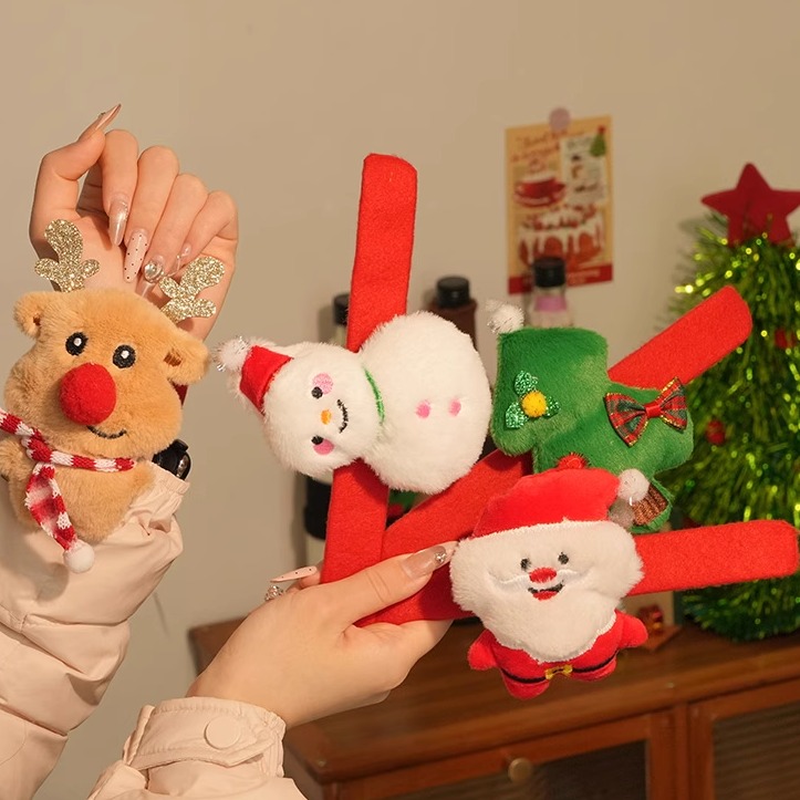 新款圣诞节卡通毛绒啪啪圈手环公仔玩偶创意装饰配饰节日送小礼物