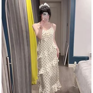 海边度假气质收腰荷叶边长裙 纯欲风辣妹波点缎面吊带连衣裙女夏季