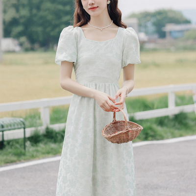 森系小清新方领连衣裙女2025新款