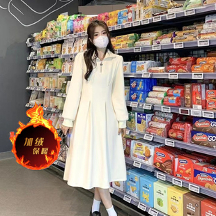 polo领加绒加厚连衣裙女秋冬2025新款收腰显瘦中长款设计感裙子
