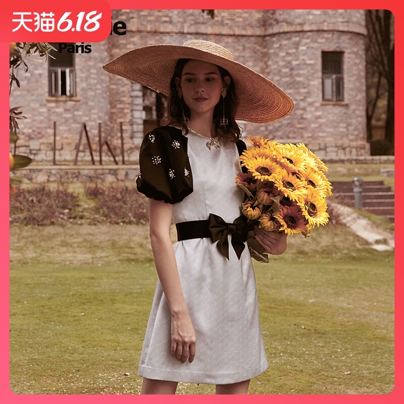 Marie Elie2020春季新款 泡泡钉珠百搭连衣裙EAA11M03050