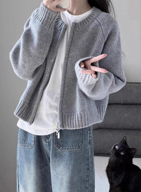 灰色短款毛衣外套女装秋冬2025新款宽松加厚拉链开衫长袖针织上衣
