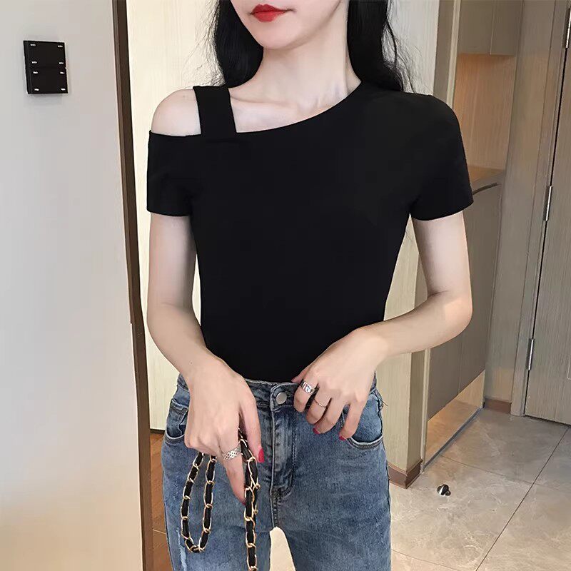 黑色斜肩t恤女短袖2026新款夏季修身显瘦高级感小众露肩美式上衣
