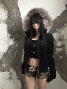 高领连帽苍狼毛短绒下摆修身 荆棘十字 卫衣 Richer Einsamer