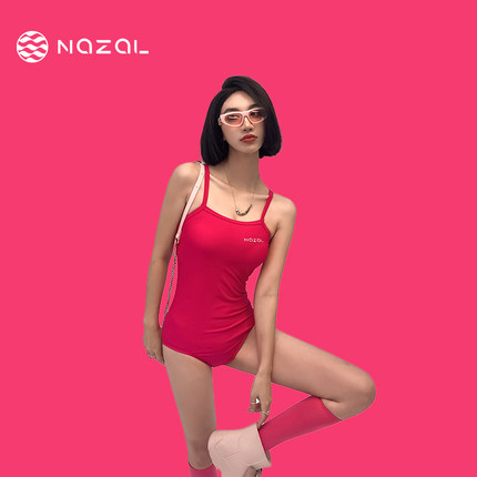 Nazal 火龙果色 竞速泳衣女低开叉连体三角包臀收腰初学者游泳衣