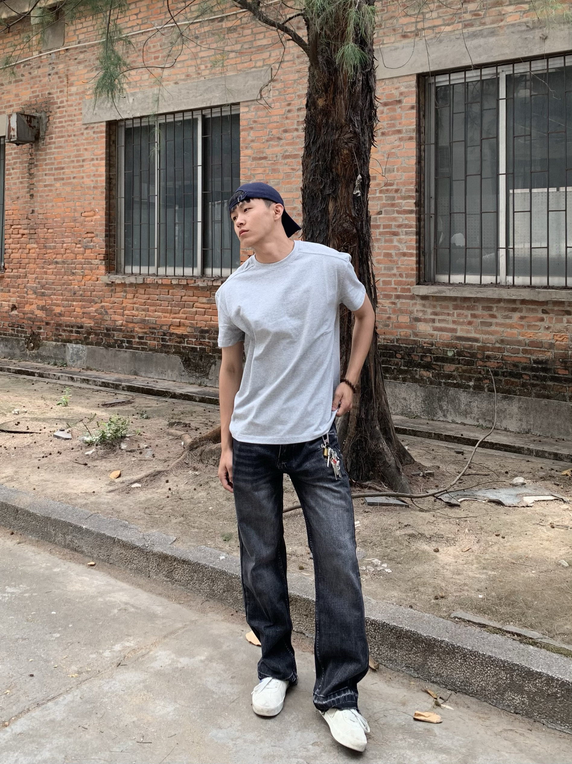 07QWER 2025vibe风高街时尚牛仔裤男直筒弯刀痞帅复合修身长裤