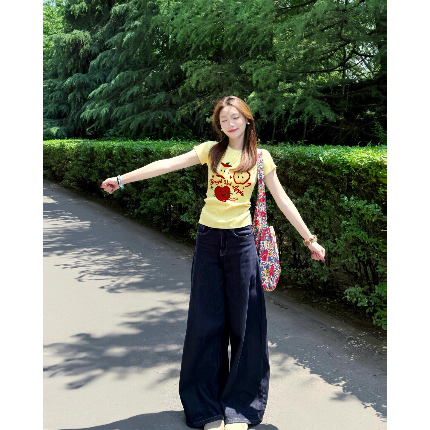 设计感小众正肩奶黄色短袖t恤女夏季2026新款小个子学生收腰上衣