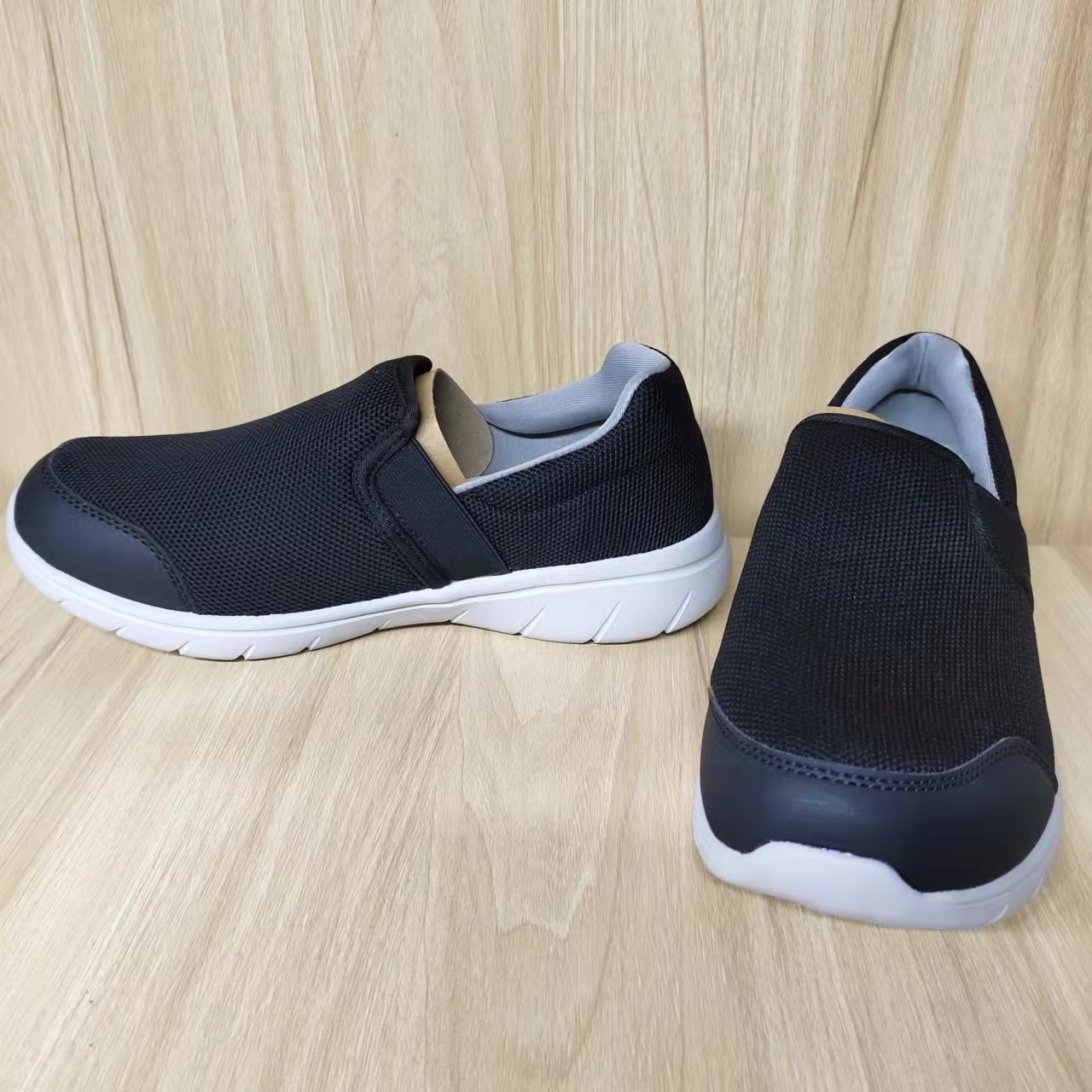 足力健一脚蹬春防滑耐磨底休闲鞋