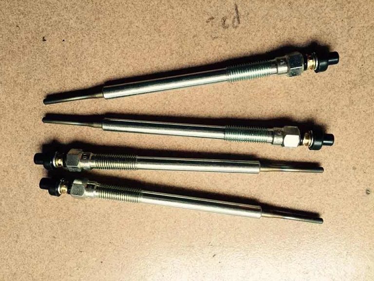 东风郑州锐琪皮卡奥丁ZD25TCR发动机预热塞预热棒汽车配件