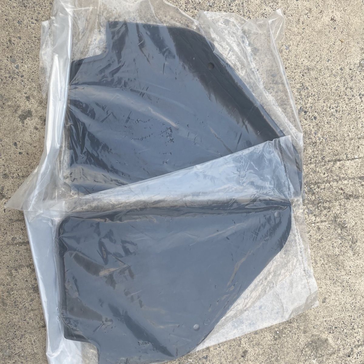 适用于郑州日产帕拉丁雾灯挡板雾灯后挡板前雾灯挡泥板优质新品