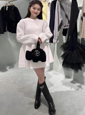 25秋冬 新款贵牌 BI 针织甜美 显瘦收腰 连衣裙