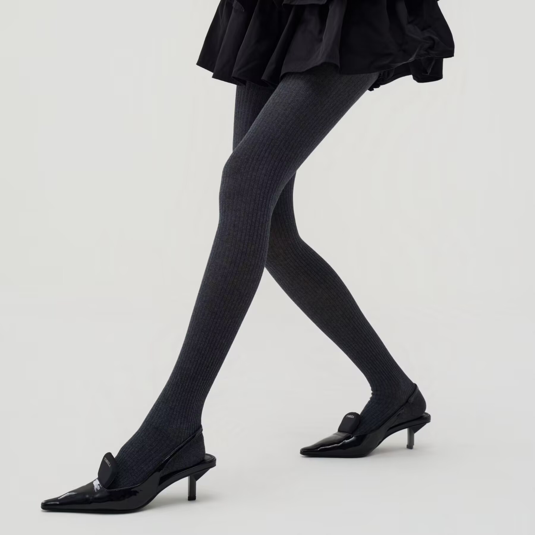 miu系灰色坑条半透棉连裤袜25年