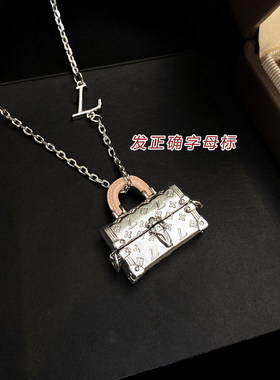 老fa包包吊坠项链字母锁骨链