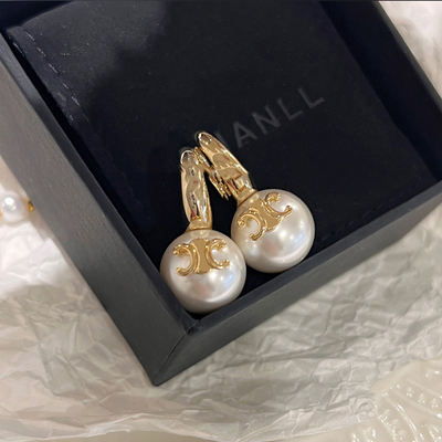 独特法式大珍珠耳环轻奢高级感