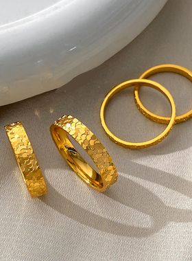 金店同款碎冰冰戒指锤纹素圈