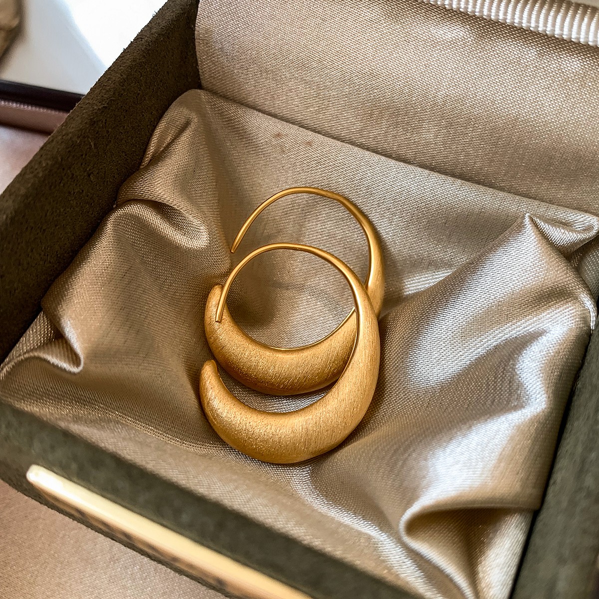 925纯银复古拉丝金属耳环女