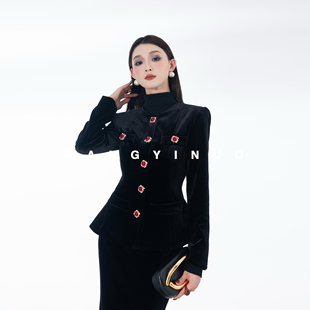 MD依诺【皓月当空】2025秋季减龄显瘦设计感气质经典优雅丝绒外套