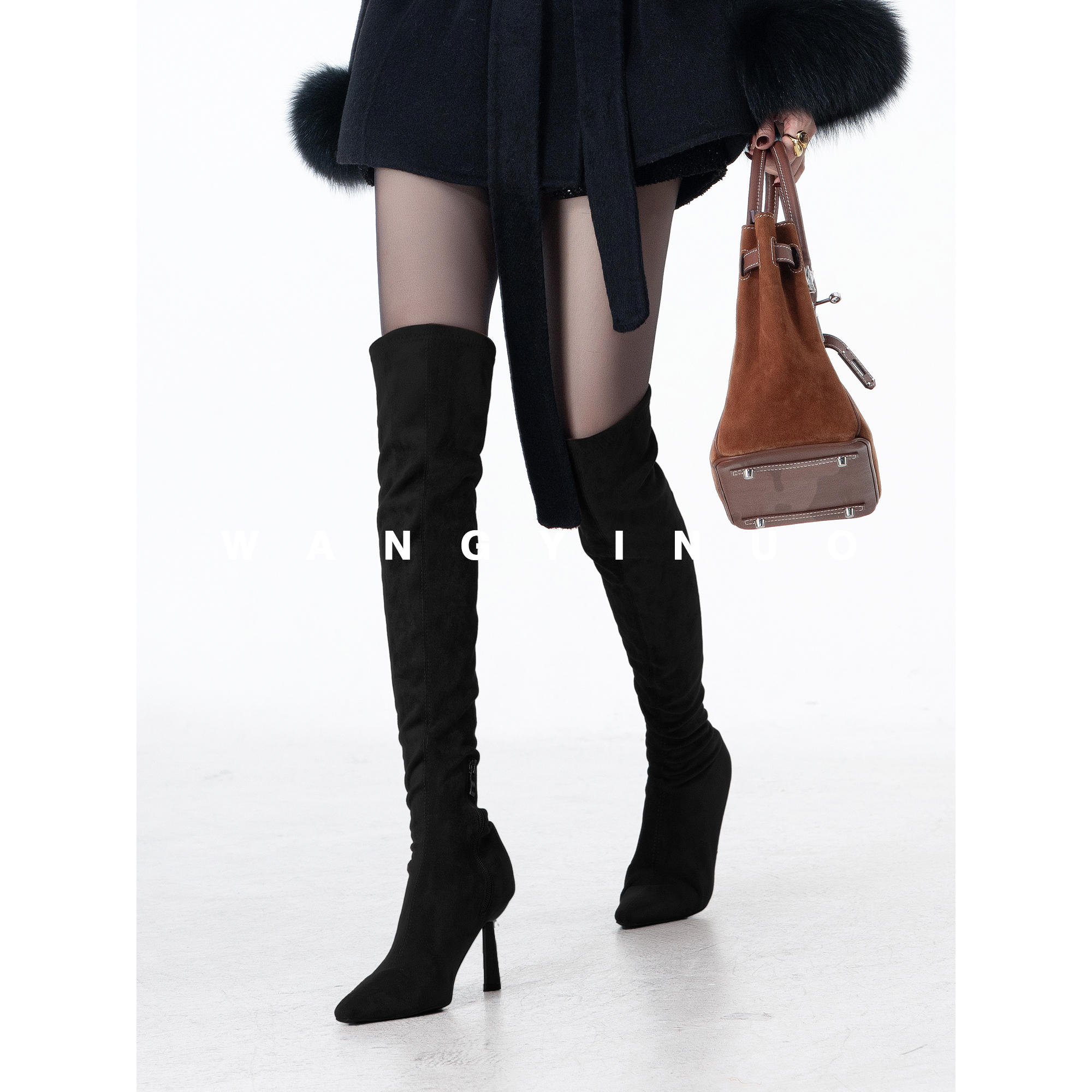 MD依诺【百搭单品】2025秋冬绒面尖头套筒瘦瘦靴高筒长筒保暖靴子