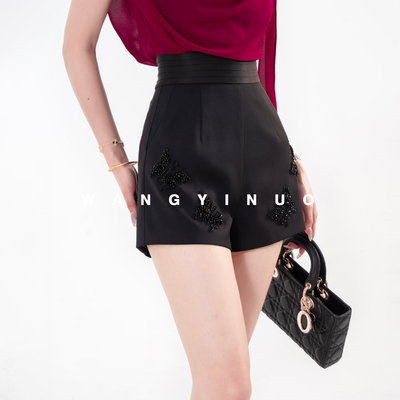 MD依诺【自由入夏】2025夏季茶歇风轻奢百搭简约纯色高腰减龄短裤