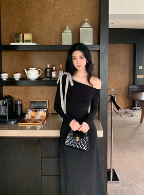 Norain不下雨法式赫本风高级感收腰长裙女冬季黑色气质长袖连衣裙