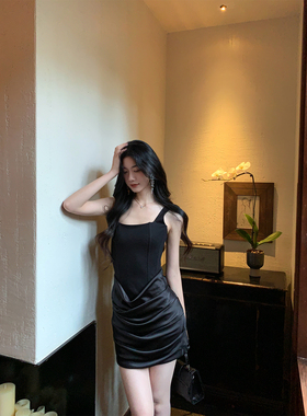 Norain不下雨辣妹性感收腰鱼骨吊带连衣裙裙女修身包臀短裙小黑裙