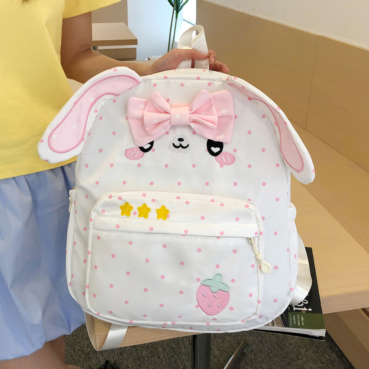 儿童书包软妹可爱草莓小兔耳波点刺绣双肩包女学生日常校园背包