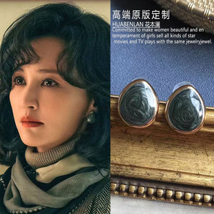 老舅张歆艺崔小红同款 高级感 绿色耳钉复古轻奢港风耳环2026新款
