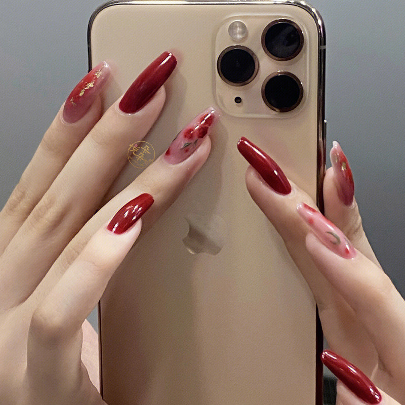 穿戴甲长款酒红过年招财红色玫瑰金箔美甲贴片成品可拆卸新娘孕妇