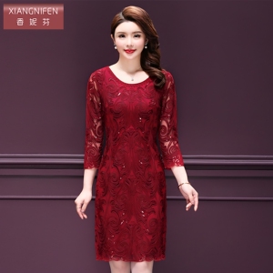 香妮芬2026春季新款蕾丝刺绣亮片气质修身红色中年结婚婚宴连衣裙