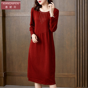 香妮芬品牌2026春季新款高端时尚洋气宽松休闲妈妈连衣裙女阔太太