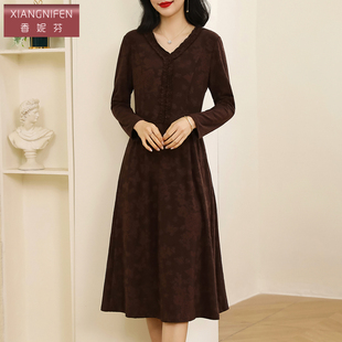 新款 收腰显瘦裙 妈妈连衣裙高级感气质高贵2026春季 香妮芬高端时尚