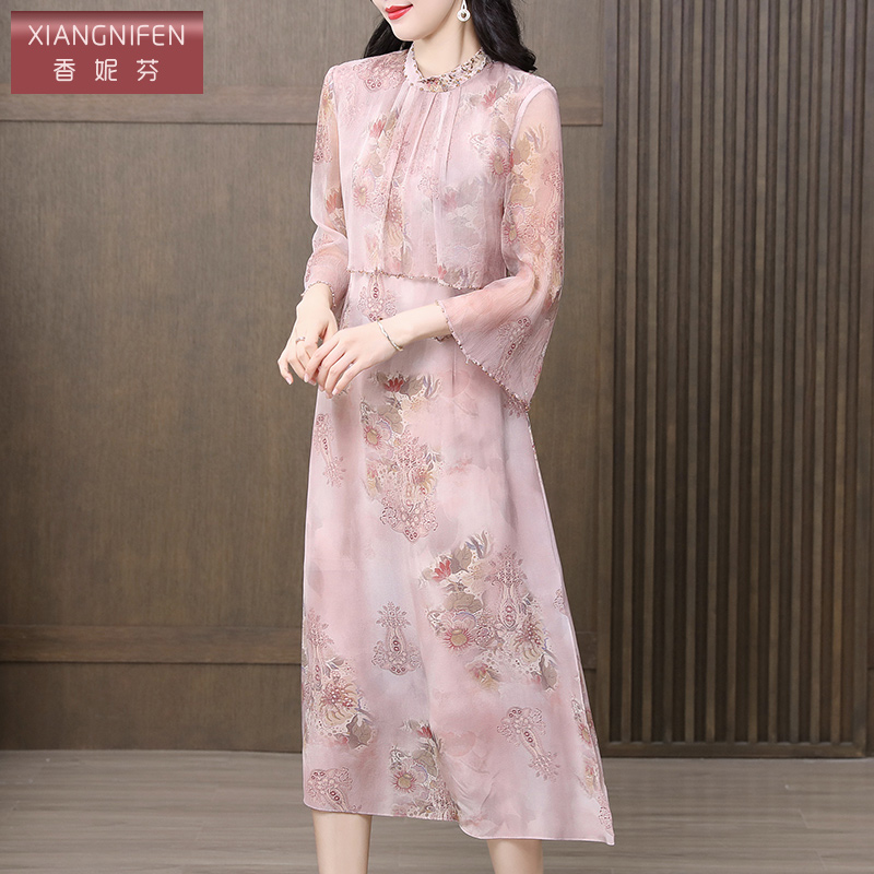 香妮芬优雅轻奢温柔风气质妈妈桑蚕丝连衣裙2025夏季新款显瘦年轻