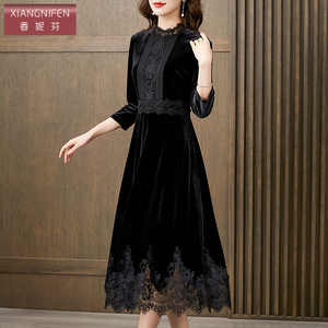 香妮芬高端刺绣绣花拼接气质妈妈连衣裙2026秋新款收腰显瘦中长裙