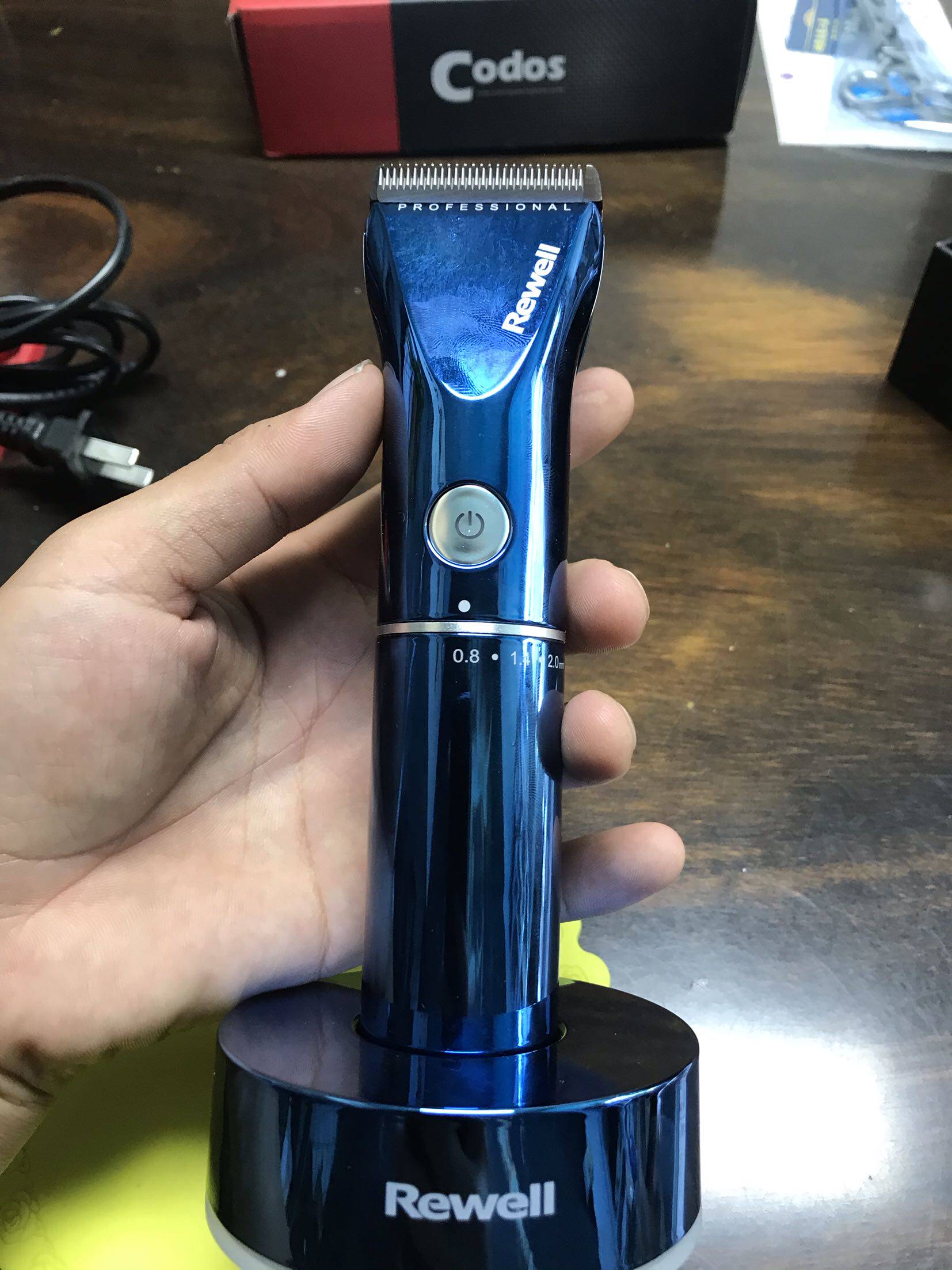 日威F17理发器发型师电推剪发廊剃毛器
