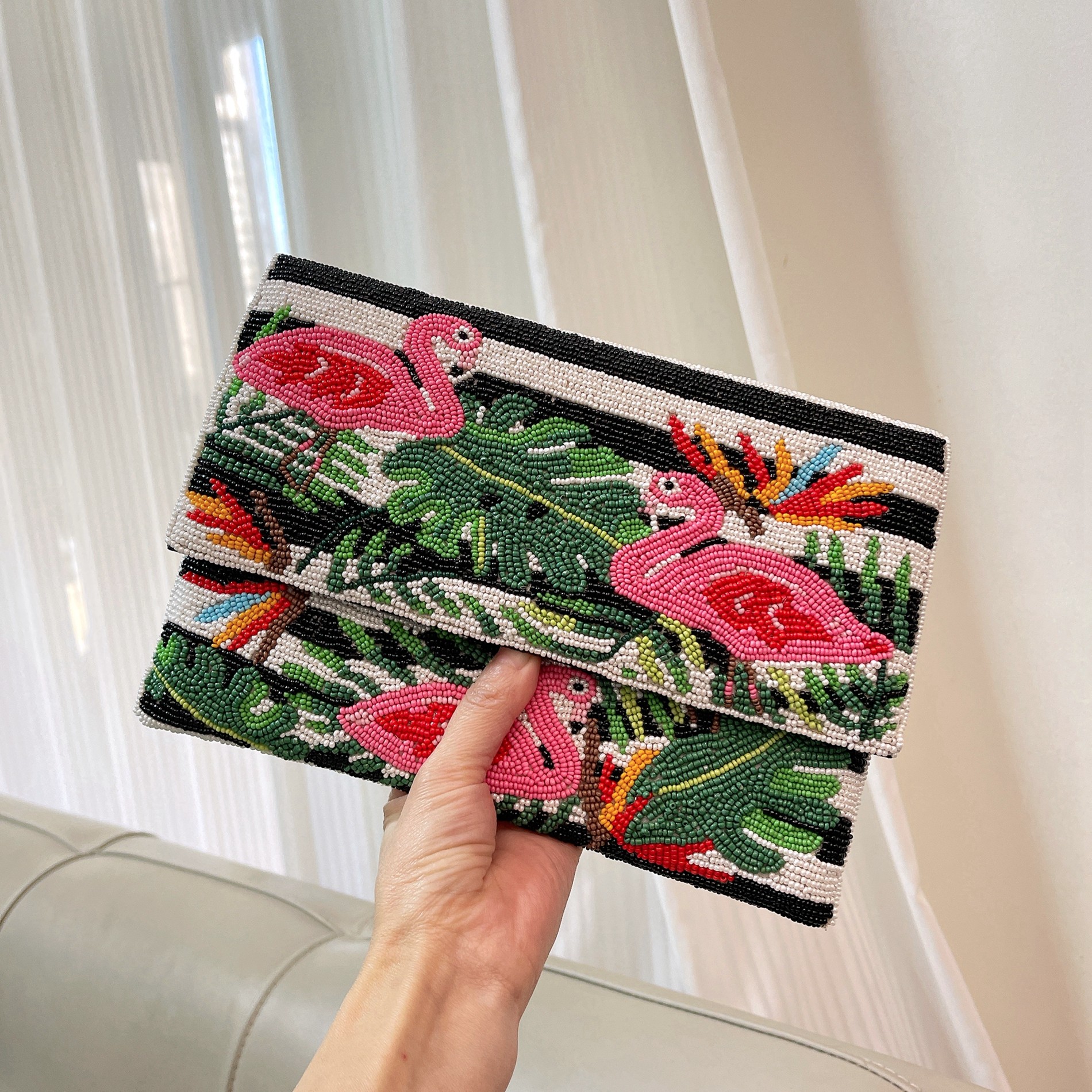 现货印度手工钉珠卡通图案手拿手提袋珠绣串珠斜挎单肩腋下信封包