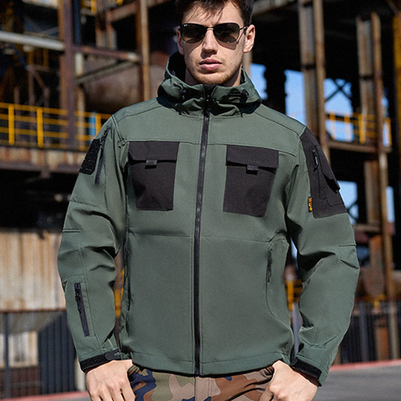 户外战术甲壳虫夹克男士春夏加厚保暖冲锋衣军迷防水连帽登山服