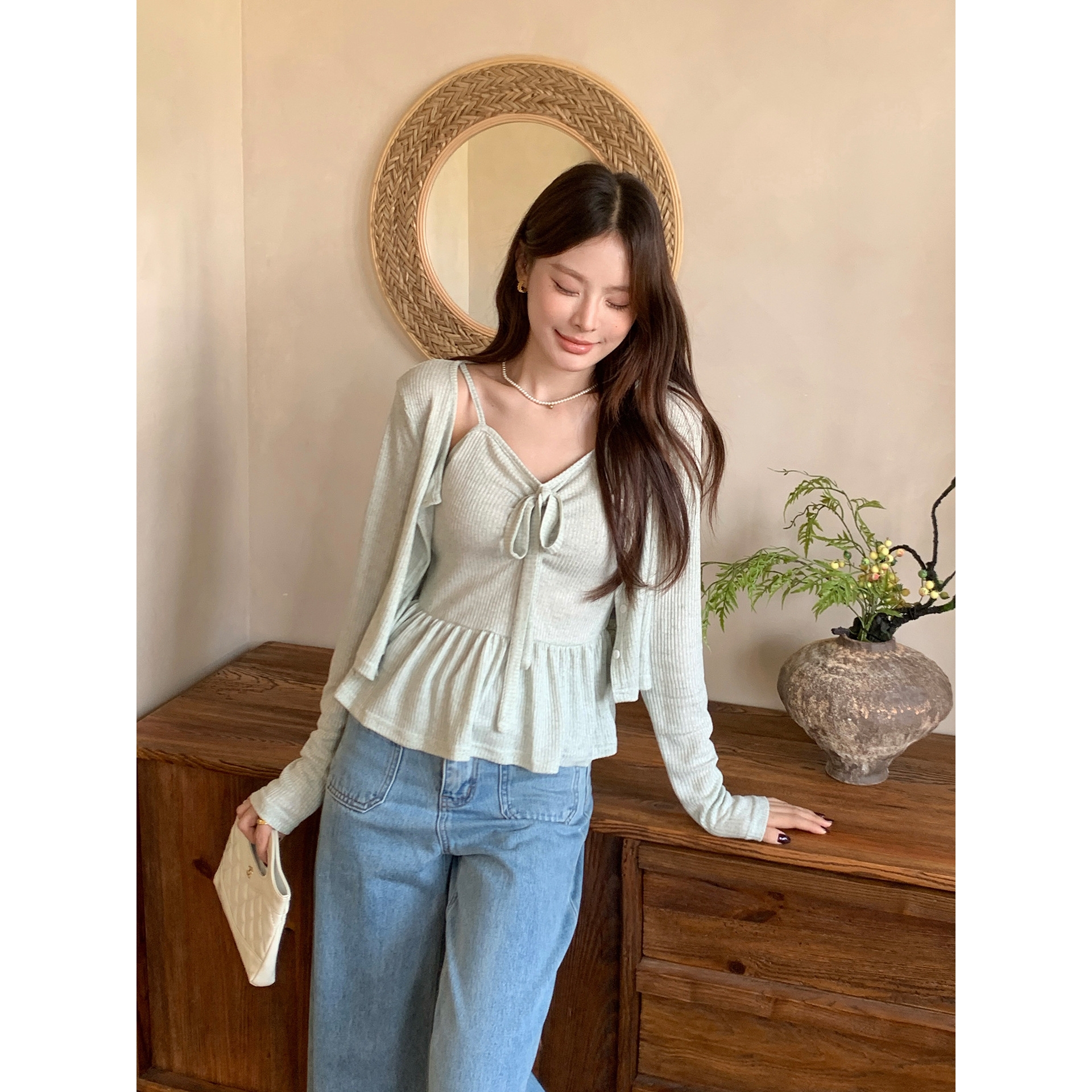 绿色薄款微透防晒罩衫女2025年夏季新款蝴蝶结系带吊带背心两件套