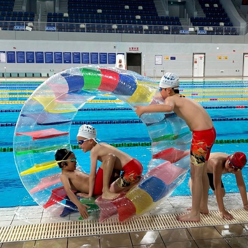 水上充气滚筒爬行戏水玩具游泳圈