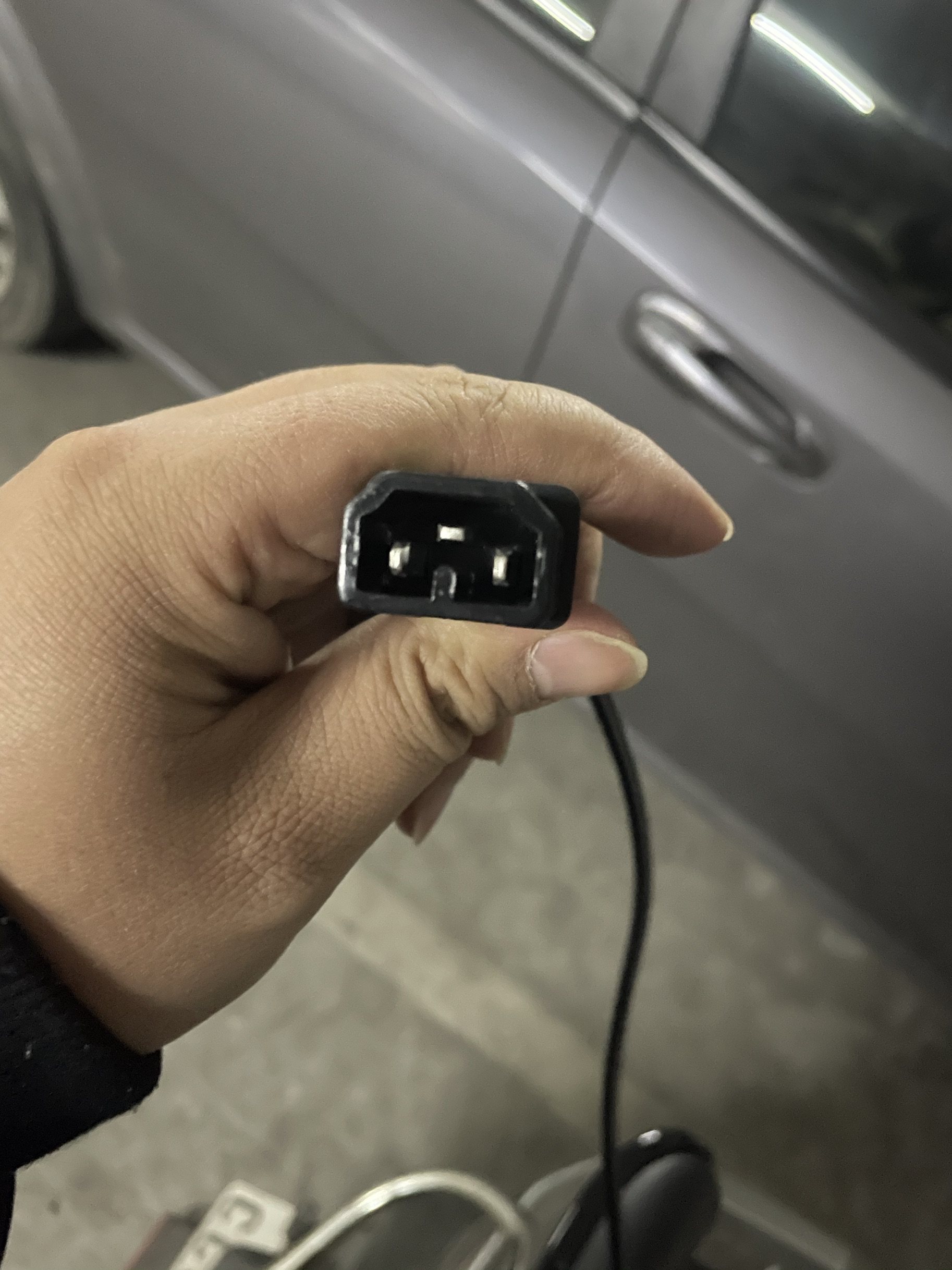 绿佳电动车充电器转换插头接头