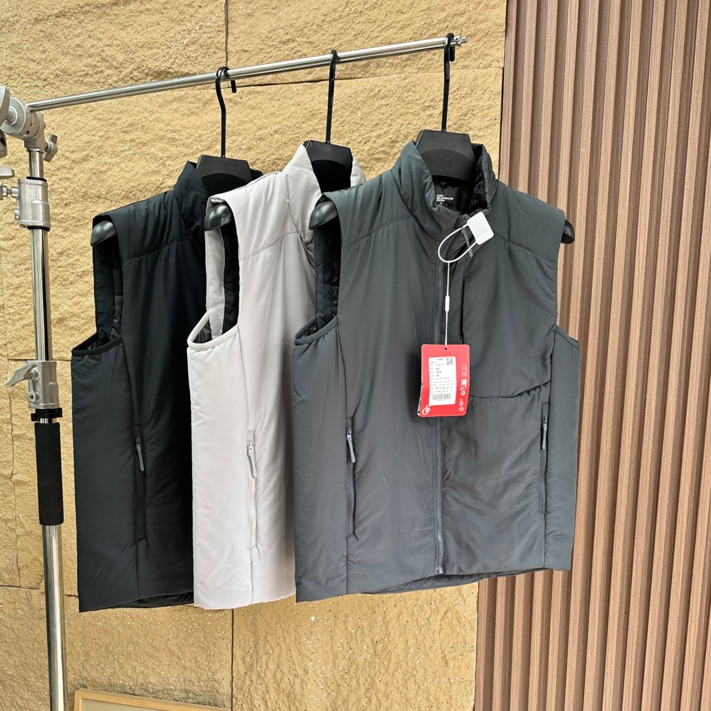 男士冬季轻薄防风保暖户外机能马甲高端休闲舒适立领百搭坎肩背心,男装,常规马甲,淘宝优惠券,粉丝福利购,淘宝优惠卷