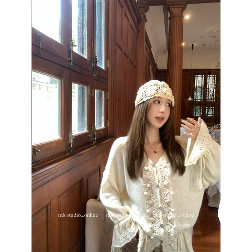 MLS 秋日么么茶 温柔风重工提花针织衫女秋新款2025V领镂空上衣