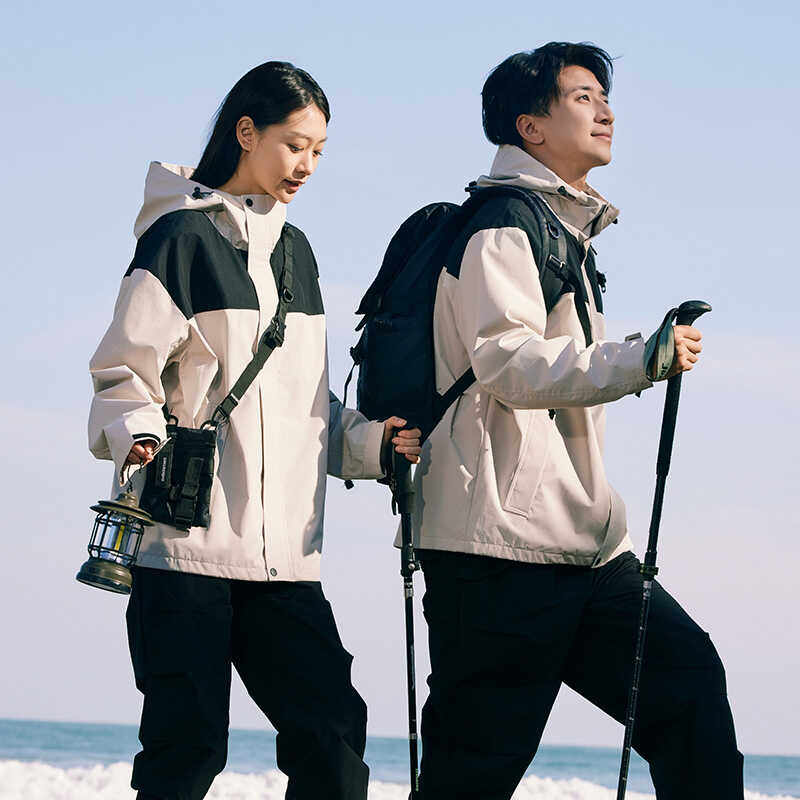 潮流款拼色冲锋衣男女春单层外套