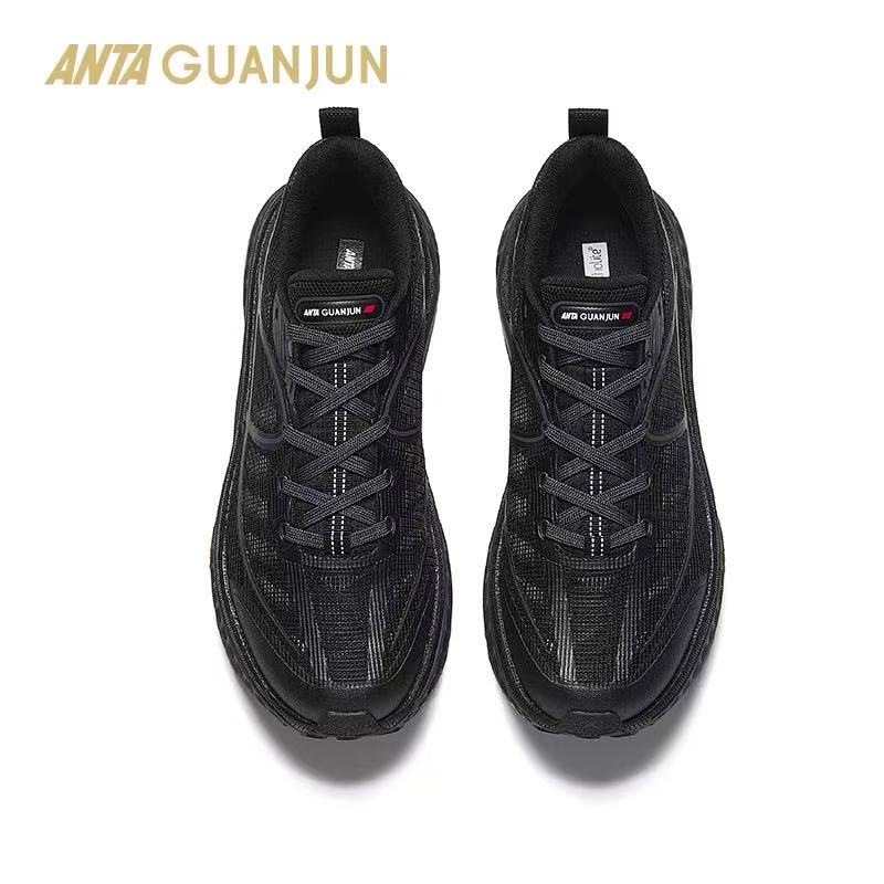 安踏蛇骨科技缓震跑鞋男女