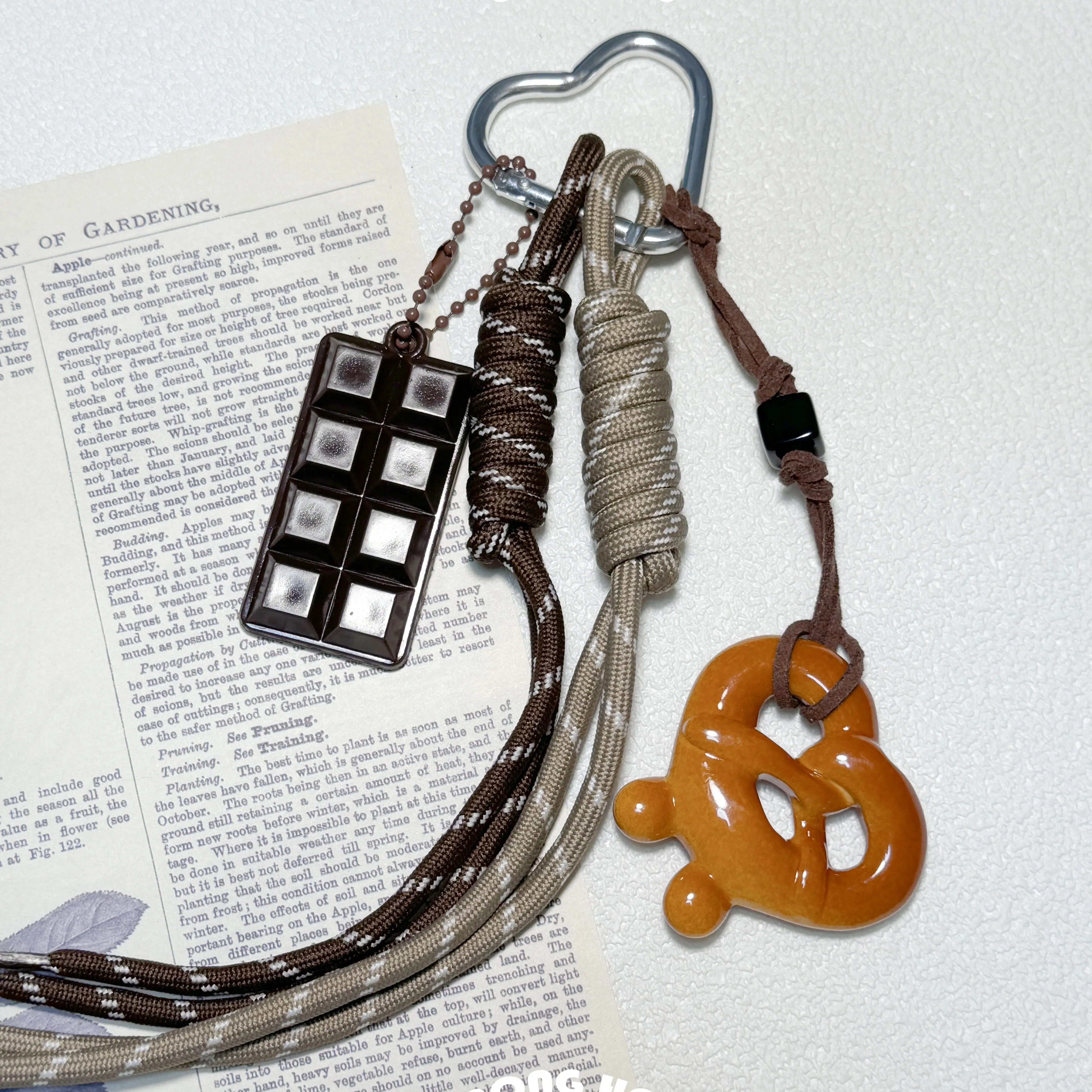 碱水面包挂件小众设计