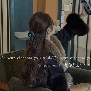 黑色编织感格纹抓夹秋冬新款 精致百搭发夹高级小香风后脑勺鲨鱼夹