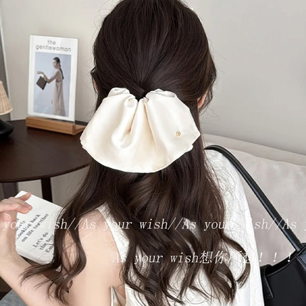 在逃公主法式温柔发抓设计感缎面裙摆马尾夹高级感时尚半披发发夹