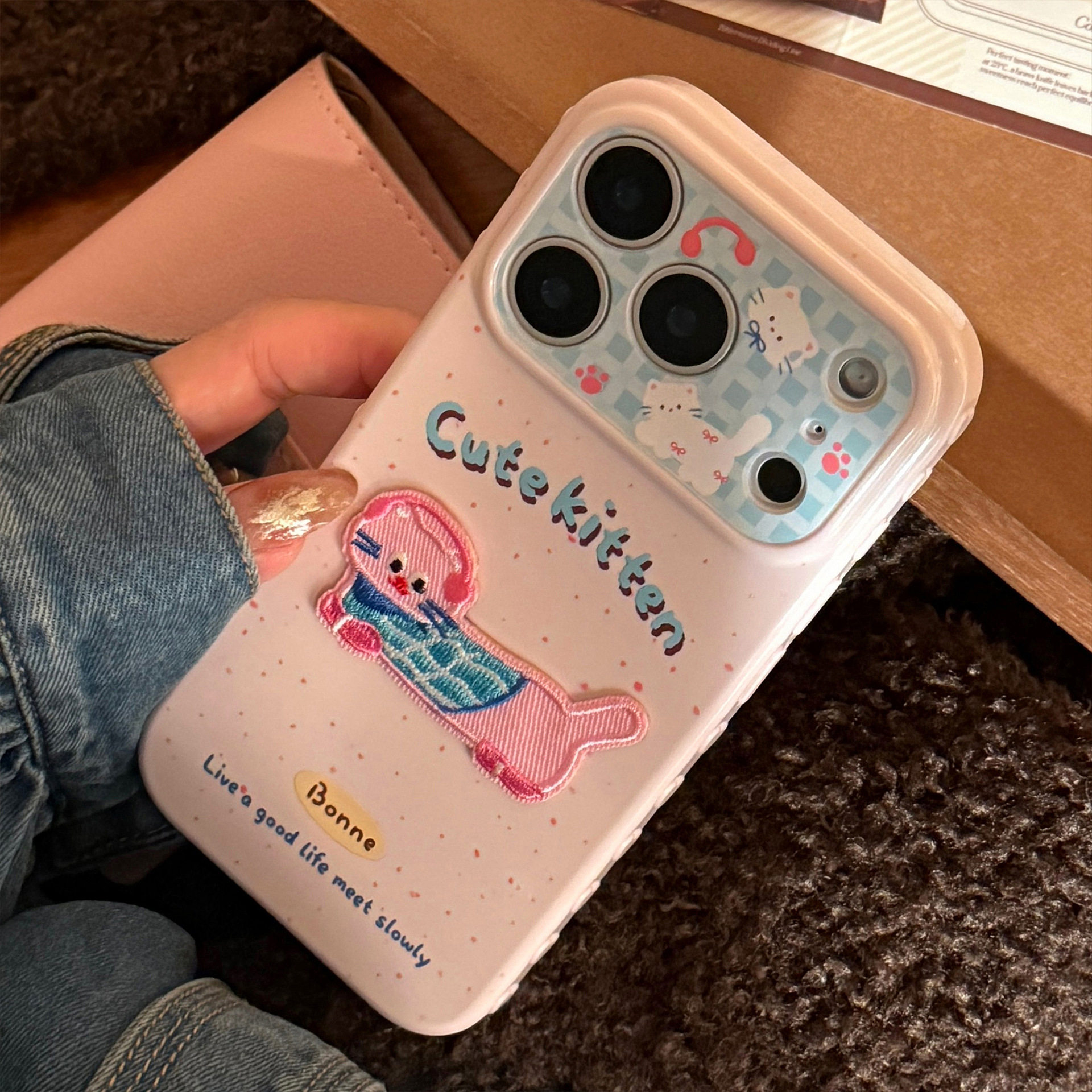 软萌猫咪适用iphone17promax立体刺绣卡通苹果16手机壳13防摔15软,3C数码配件,手机镜头保护贴,淘宝优惠券,粉丝福利购,淘宝优惠卷