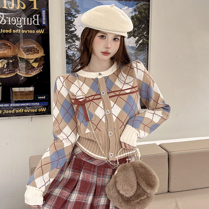 ISTYNI官方店氛围感卡其菱格开衫设计感针织上衣女2024早春新款