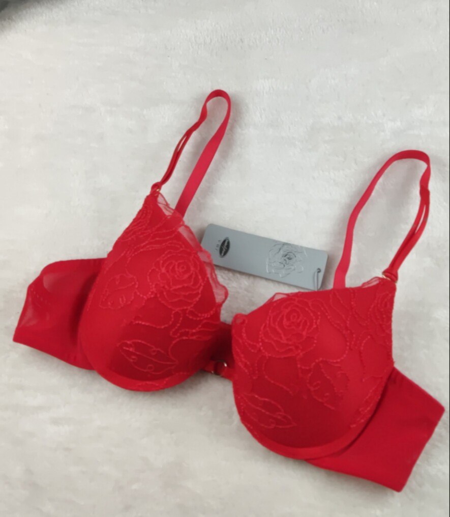 安莉芳现货经典聚拢厚杯性感蕾丝文胸EB0375